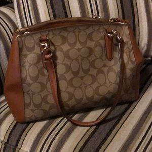🔥 COACH**Beautiful Authentic Leather Coach Bag 🔥